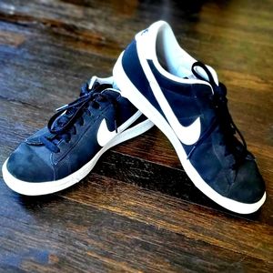 Nike Low Court Suede Men's sz 9